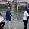 Prosidba mladog para iz Turske u Mostaru osvaja društvene mreže: U moru umjetnih zaruka...