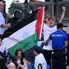Navijači zbog Palestine prekinuli finale Australian Opena, galamili i vezali se za stolice