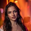 Ko je Amna Alajbegović: Bh. pjevačica nalazi se u trendingu, a mlađe generacije je obožavaju