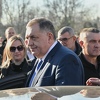 Detalji sa ročišta Dodiku: Iznenađen pitao sutkinju ko je ona, njegove pristalice zviždale