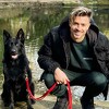 Grealish pozirao sa psom plaćenim 29.000 eura, kupio ga je za posebne namjene
