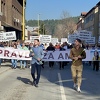 Tuzla: Veliki broj građana na protestnoj šetnji za ubijenu Amru Kahrimanović