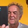 Legendarnog ex-yu pjevača od 1982. nema u javnosti, na mrežama se dijeli njegov rijetki snimak
