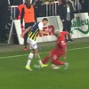 Fenerbahče slavio u haotičnoj utakmici, Džeko majstorskim driblingom izborio isključenje rivala
