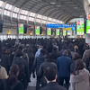 Snimak jutarnjeg odlaska ljudi na posao u Japanu fascinira: Nekima je jezivo, drugi su oduševljeni