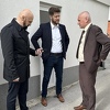 Ramo Isak i Vahidin Munjić posjetili Irfana Čengića nakon što mu je bačena bomba na kuću