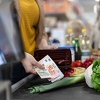 Godišnja stopa inflacije u eurozoni pala više nego što je bilo predviđeno