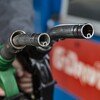 Natočili ste pogrešno gorivo u auto, šta uraditi da smanjite štetu?
