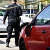 Sarajevo: Muškarac u donjem rublju divljao na Čengić Vili: Razbijao i lupao parkirana vozila
