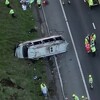 Autobus prepun navijača doživio stravičnu nesreću na autoputu u Engleskoj