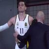 Hezonja potpuno izgubio kontrolu, nekoliko ljudi ga smirivalo nakon isključenja