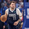 Dončić povrijeđen odveo Dallas do velike pobjede, nakon meča jedva hodao i imao kratku poruku