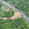 Jaka kiša dovela do urušavanja autoputa u Kini, poginulo 36 osoba