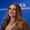 Brooke Shields dopušta punoljetnim kćerkama da spavaju s njom u krevetu: One su moje bebe