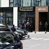 U okviru velike akcije SIPA-e pretresaju se stanovi na Stupu: Oduzet novac i uhapšeno 10 osoba