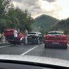 Automobil završio na krovu u saobraćajnoj nesreći na Bradini