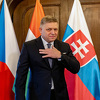 Slovački mediji javljaju da je Fico operisan i da komunicira s okolinom