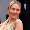 Meryem Uzerli se pojavila u Cannesu: Uprkos glamuroznoj haljini svi pričaju o njenom licu