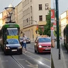 Novi nivo bahatosti: Automobilom blokirao prolazak tramvaja u centru Sarajeva pa odugovlačio da ga ukloni