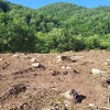 U Šadićima na Tjentištu uništeni stećci, navodno zbog izgradnje magistralnog puta Foča - Trebinje