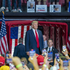 Trump ponovo zaprepastio svijet kazao da je predlagao Dani Whiteu da napravi UFC za migrante