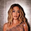 Rita Ora ne odustaje od golišavih izdanja: Šljokičasti komplet i isklesani mišići na stomaku