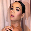Katy Perry voli biti u centru pažnje: U Parizu se pojavila bez majice, grudi jedva obuzdala