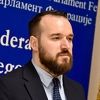 Čavalić odgovorio Ćudić: Populistički lažete da uvodite neradnu nedjelju, recite radnicima istinu