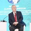 Lagumdžija: Primitivni napadi novokomponovanih sveznalica i konkretnih neznalica, podmuklo preskaču pravu metu