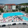 Sarajevo: Bazen na Dobrinji i ovog vikenda privukao veliki broj kupača
