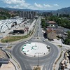 Sarajevo: U kružnom toku kod naselja "Miljacka" postavlja se cvijet Srebrenice