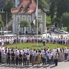 U Cazinu u 10 sati zaustavljen  saobraćaj, građani u centru grada obilježili 11. juli