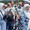 Građani odlaze iz Potočara, ostaju samo bijeli nišani da podsjećaju na razmjere genocida