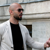Poništena prethodna odluka: Andrew Tate ne može napustiti Rumuniju