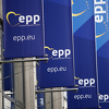 EPP zabrinuta mađarskom odlukom da ublaži vizna ograničenja za ruske i bjeloruske građane