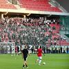 Navijači Sarajeva u velikom broju ušli na stadion u Trnavi i zagrmili: "Hoćemo pobjedu"