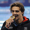Italijanski plivač koji je postao favorit žena snimljen kako spava pored klupe u Olimpijskom selu