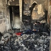 Tuzla: Nakon požara u zgradi ostalo je zgarište, vatrogasci iznemogli poslije gašenja vatre