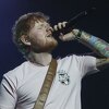 Ed Sheeran u Beogradu na binu izveo britanskog pjevača koji je pokazao tri prsta