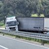 Na autoputu kod Banje Luke teretno vozilo udarilo u ogradu, saobraćaj se odvija otežano