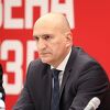 Direktor i trener Crvene zvezde povrijeđeni nakon što je topovski udar bačen u ložu