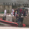 Najmanje 12 osoba poginulo nakon što se prevrnuo čamac u La Mancheu, desetine je i spašenih