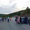 Kosovski Srbi blokirali sve granične prelaze sa Srbijom i Crnom Gorom, civili odlučuju ko može proći