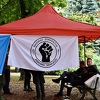 Nezadovoljni zdravstveni radnici postavili tendu ispred zgrade Vlade KS, sutra se obraća UK