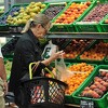 U Hrvatskoj će se od 1. januara naplaćivati male kese za voće, u BiH čekaju izradu zakona