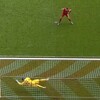 Nikola Vasilj je u životnoj formi! Danas je odbranio i penal u Bundesligi