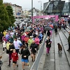 Hiljade učesnika na utrci Race for the Cure uprkos kiši: Trčali su u kabanicama i s kišobranima