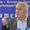 Lendo tvrdi: Evropska komisija potvrdila da je Trojka pristala da trguje interesima države