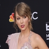 Taylor Swift je zvanično najbogatija muzičarka svijeta: Prestigla je Rihannu na prvom mjestu