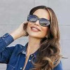 Severina stigla u Sarajevo kako bi obavila pripreme za novogodišnji koncert, pozirala na aerodromu